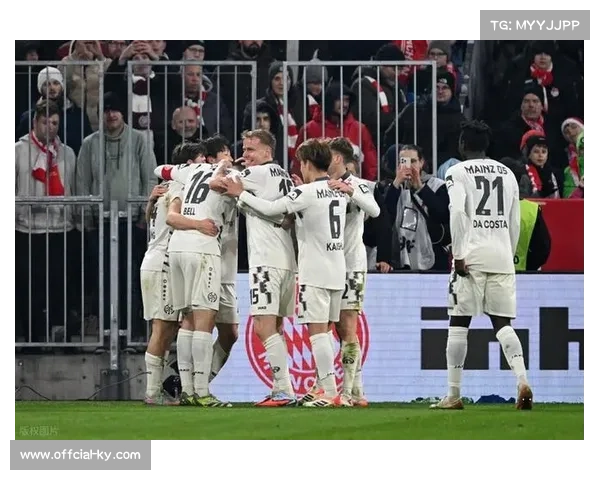 德甲冠军悬念几近终结，拜仁一骑绝尘